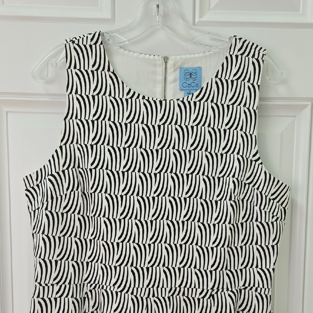 CeCe Black and White Abstract Stripe Cotton Dress. Size 14 - Picture 3 of 11